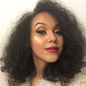 Meet your Posher, Jillisa